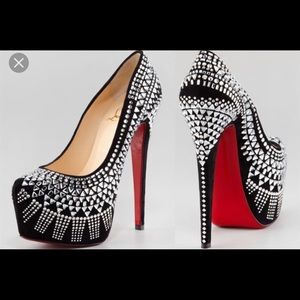 Authentic Christian Louboutin Decora pumps size 36